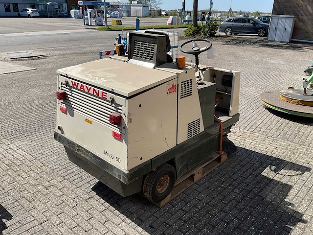 1986 rolba wayne 60 veegmachine - afbeelding 3 van  5