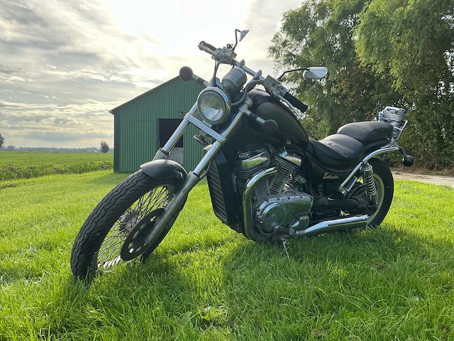 1986 suzuki chopper vs 700 intruder motorfiets - afbeelding 1 van  20