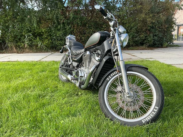 1986 suzuki chopper vs 700 intruder motorfiets - afbeelding 14 van  20