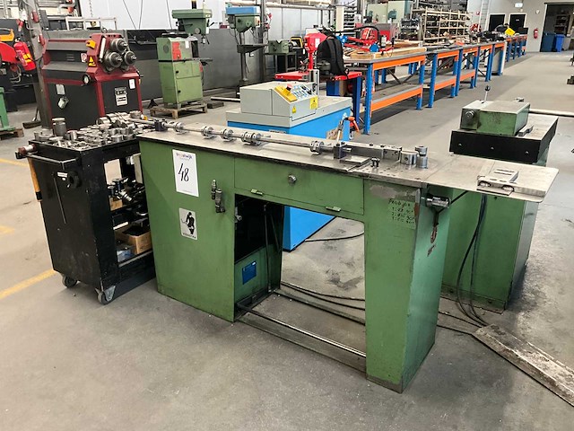 1986 veenstra flb 20 buigmachine - afbeelding 1 van  9