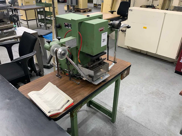 1986 wsk 891 industriële folie nummerstempel- en preegmachine - afbeelding 3 van  8