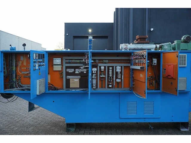 1987 - weber - ds 8.5 complete pipe extrusion line - extruders - afbeelding 11 van  13