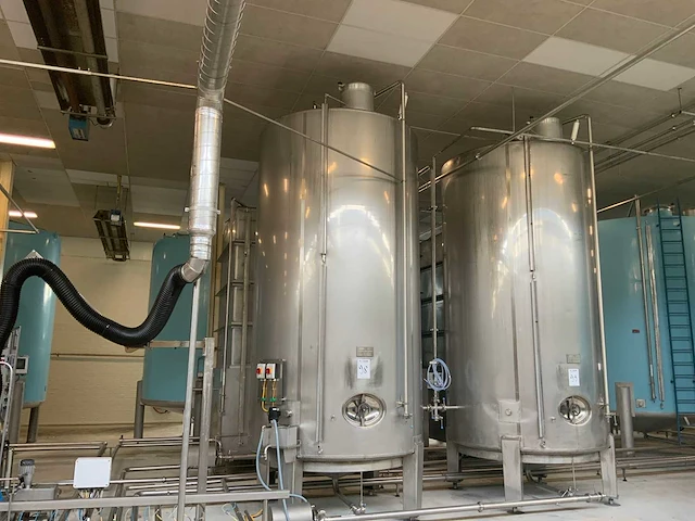1987 azzini ssv/fc verticale opslagtank 16500 liter - afbeelding 1 van  12