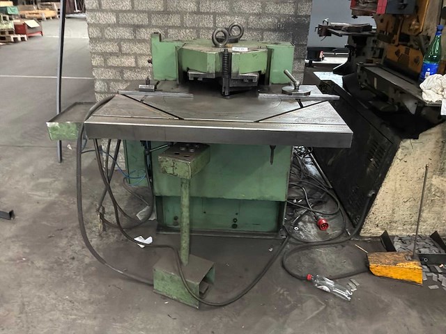 1987 boschert k30-120 uithoekmachine - afbeelding 2 van  7