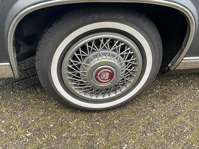 1987 cadillac de ville coupé oldtimer - afbeelding 24 van  37