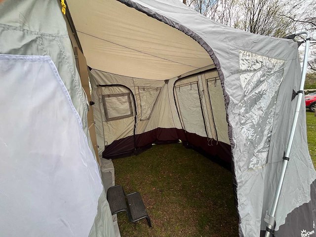1987 chateau 330 caravan - afbeelding 5 van  7