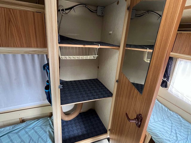 1987 chateau 330 caravan - afbeelding 25 van  28