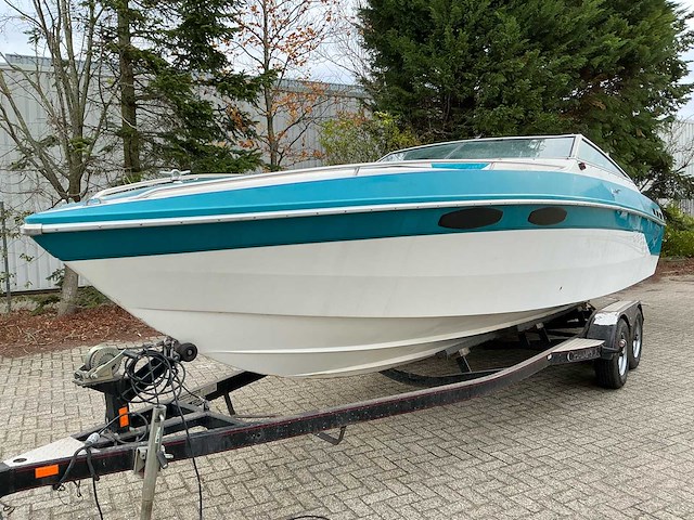 1987 chris-craft stinger 260 speedboot - afbeelding 12 van  33