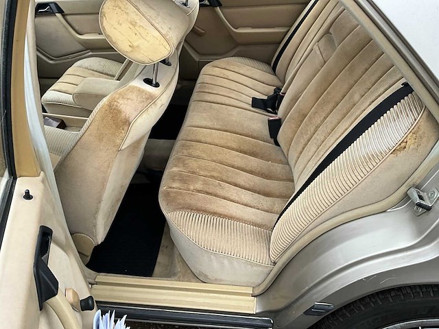 1987 daimler benz 200-500 (w124) e300 personenauto - afbeelding 6 van  18