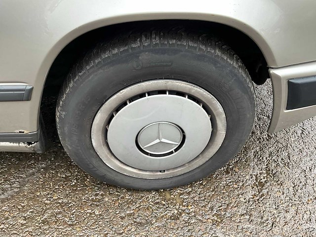 1987 daimler benz 200-500 (w124) e300 personenauto - afbeelding 15 van  18