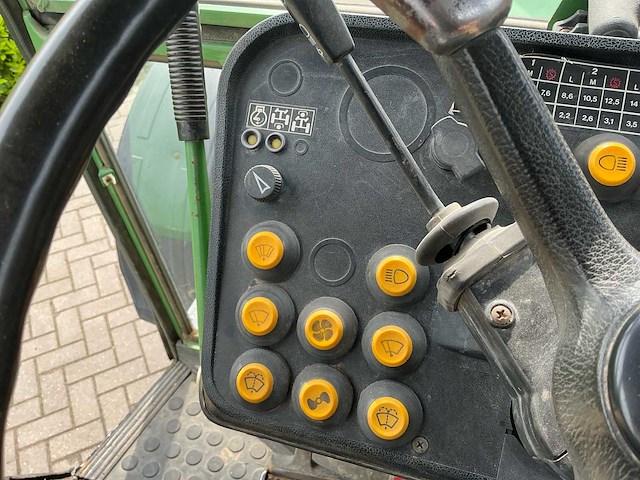 1987 fendt 309 lsax vierwielaangedreven landbouwtractor - afbeelding 27 van  47