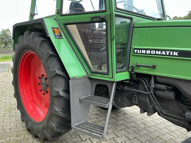 1987 fendt farmer 305ls tweewielaangedreven landbouwtractor - afbeelding 10 van  31