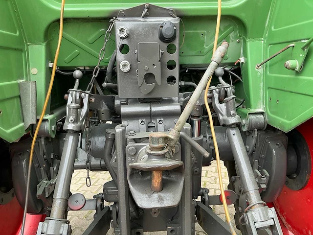 1987 fendt farmer 305ls tweewielaangedreven landbouwtractor - afbeelding 15 van  31