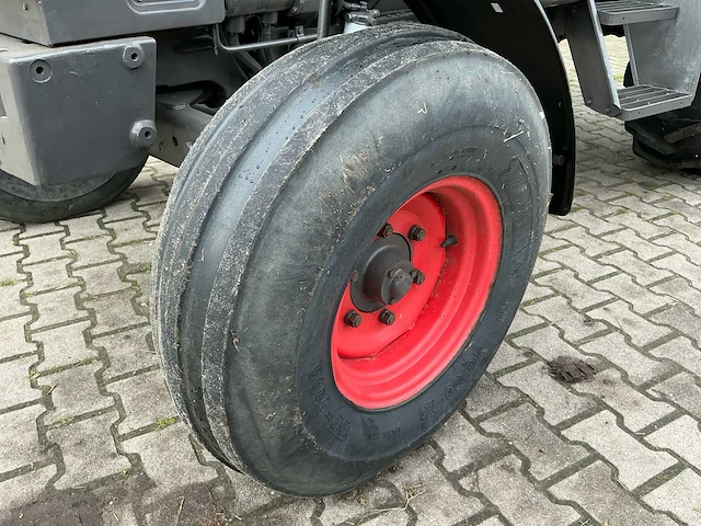 1987 fendt farmer 305ls tweewielaangedreven landbouwtractor - afbeelding 3 van  31