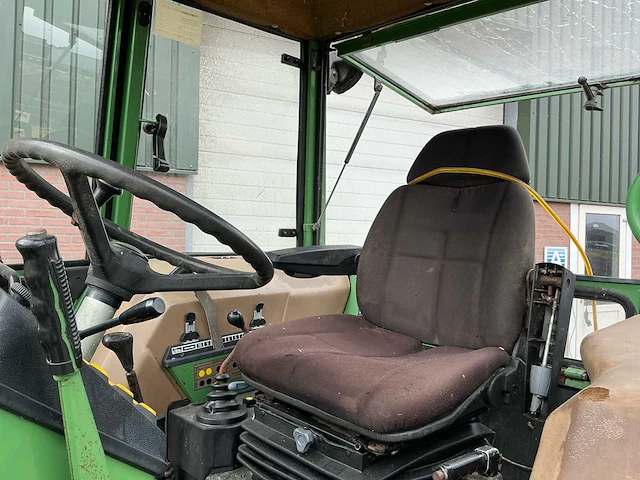 1987 fendt farmer 305ls tweewielaangedreven landbouwtractor - afbeelding 24 van  31