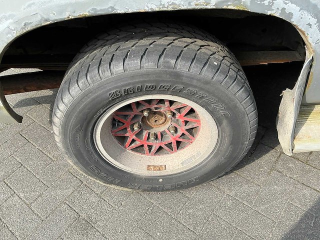 1987 ford ecoline 150 personenauto - afbeelding 2 van  17