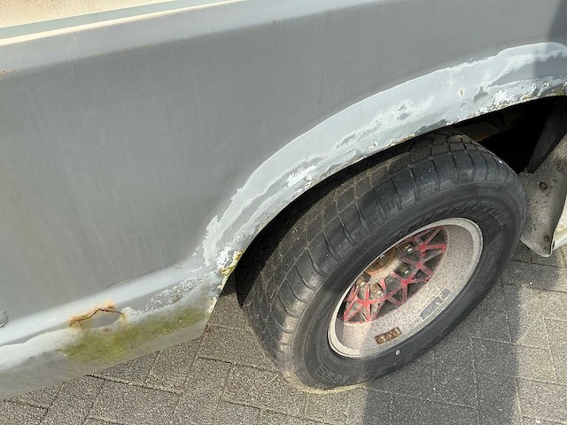 1987 ford ecoline 150 personenauto - afbeelding 9 van  17