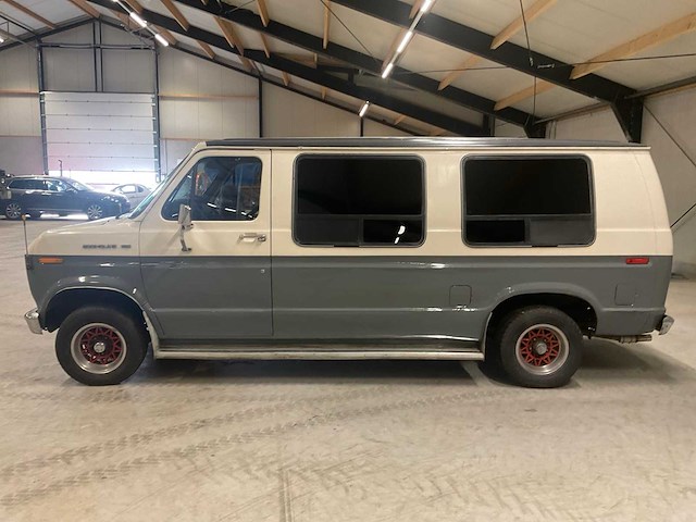 1987 ford econoline 150 oldtimer - afbeelding 15 van  18