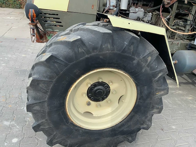 1987 fortschritt zt 323-a vierwielaangedreven landbouwtractor - afbeelding 8 van  43