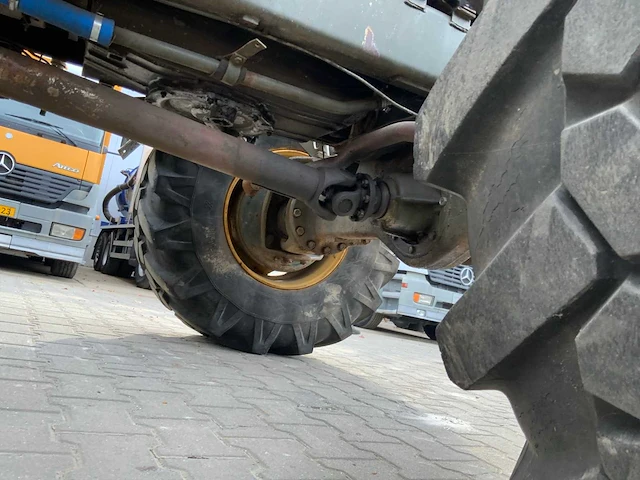 1987 fortschritt zt 323-a vierwielaangedreven landbouwtractor - afbeelding 17 van  43