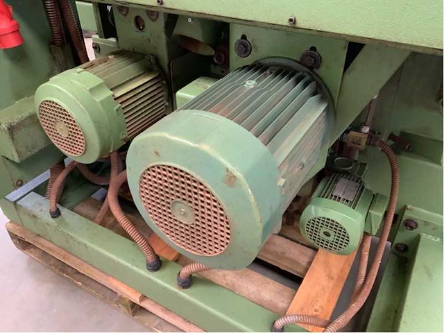 1987 guillet la corroyeuse kxl 220 4-zijdige schaafbank - afbeelding 16 van  24