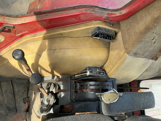 1987 international 743 xl /745 xl tweewielaangedreven landbouwtractor - afbeelding 16 van  27