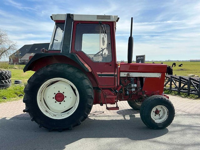 1987 international 743 xl /745 xl tweewielaangedreven landbouwtractor - afbeelding 25 van  27