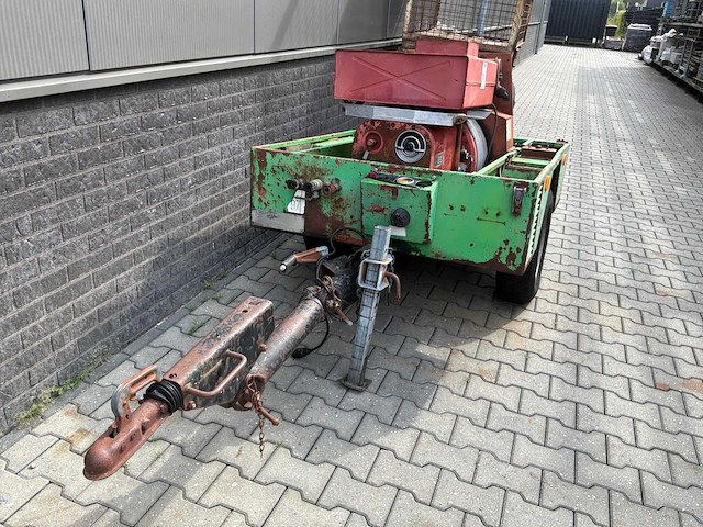 1987 isartaler fs75 schroefcompressor op aanhangwagen - afbeelding 3 van  7