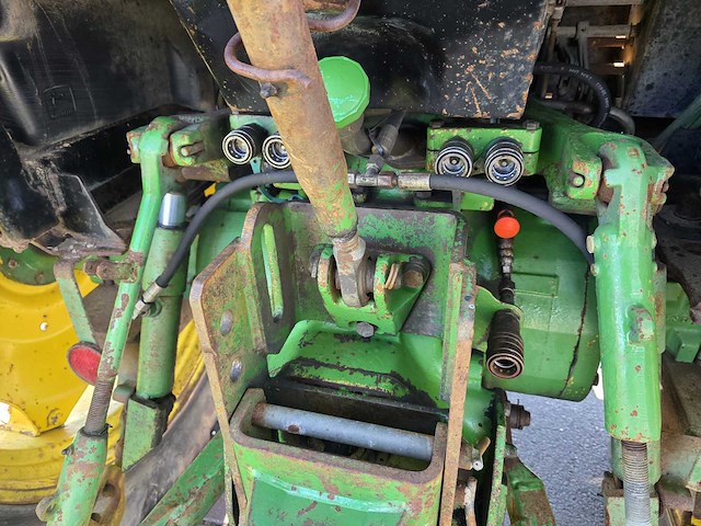 1987 john deere 2140 vierwielaangedreven landbouwtractor - afbeelding 11 van  35