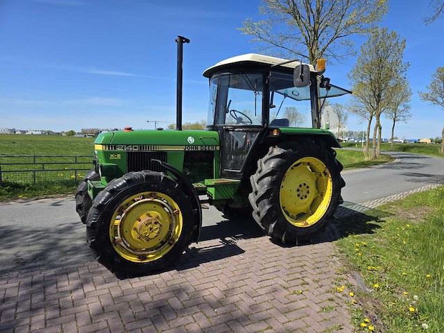 1987 john deere 2140 vierwielaangedreven landbouwtractor - afbeelding 12 van  35