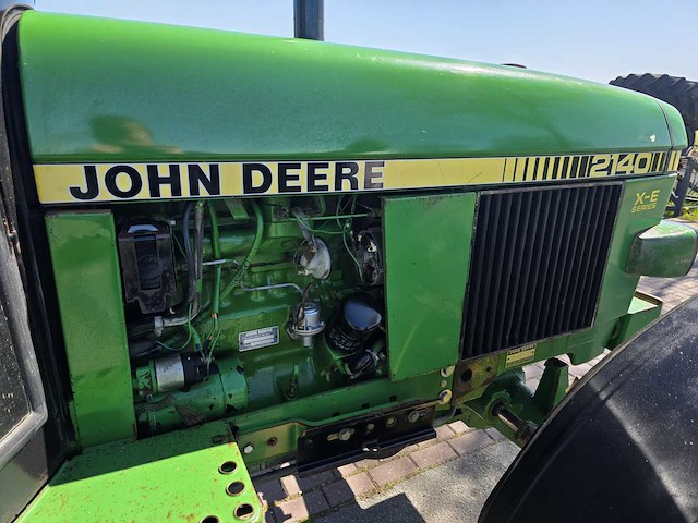 1987 john deere 2140 vierwielaangedreven landbouwtractor - afbeelding 26 van  35