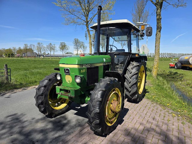 1987 john deere 2140 vierwielaangedreven landbouwtractor - afbeelding 1 van  35