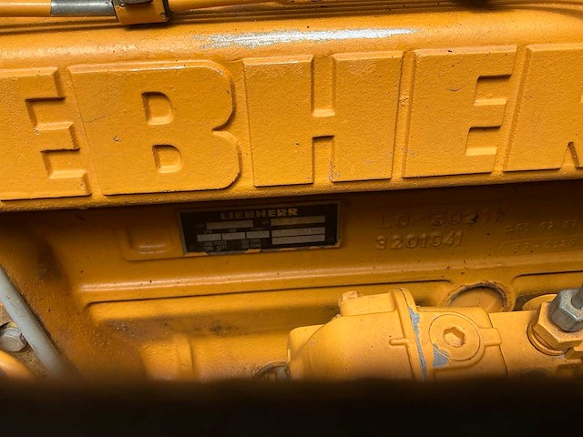 1987 liebherr pr721c bulldozer - afbeelding 21 van  35