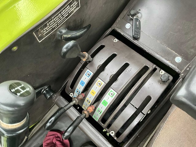 1987 mb trac 800 vierwielaangedreven landbouwtractor - afbeelding 30 van  39