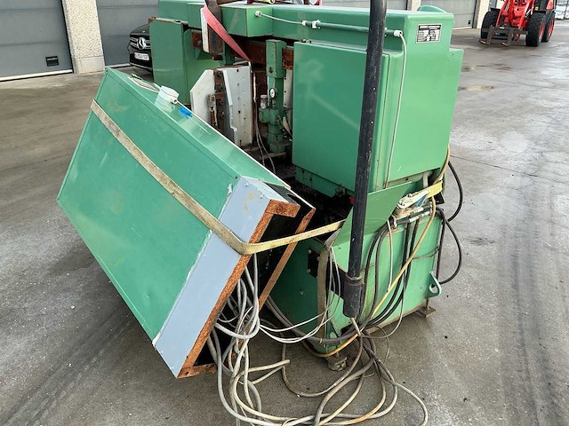 1987 meba 400 metalen horizontale bandzaagmachine - afbeelding 12 van  17