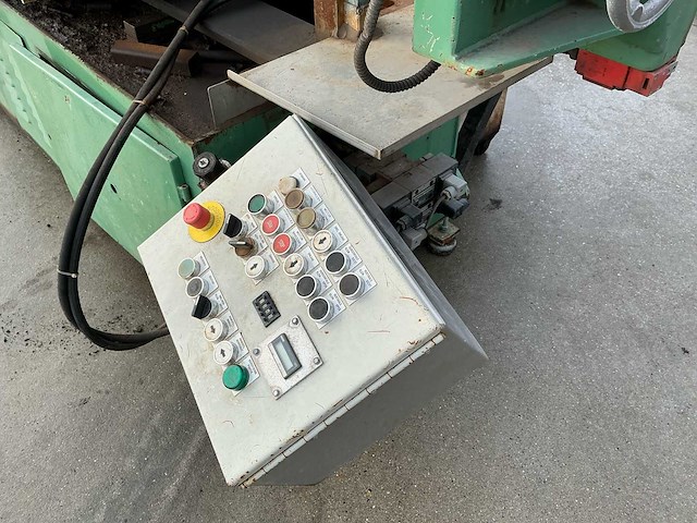 1987 meba 400 metalen horizontale bandzaagmachine - afbeelding 15 van  17