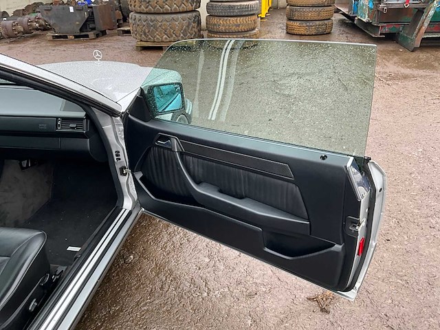 1987 mercedes-benz 200-500 (w124) 230ce personenauto - afbeelding 14 van  29