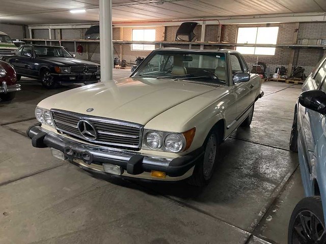 1987 mercedes-benz 560 sl roadster | german classic sports car - afbeelding 21 van  33