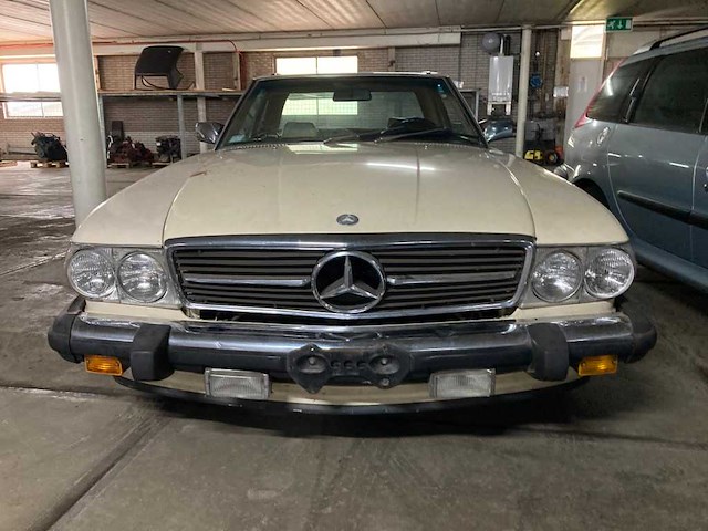 1987 mercedes-benz 560 sl roadster | german classic sports car - afbeelding 12 van  33