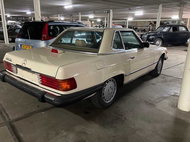 1987 mercedes-benz 560 sl roadster | german classic sports car - afbeelding 30 van  33
