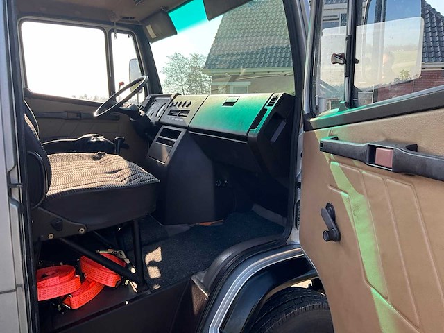 1987 mercedes-benz 609d bedrijfswagen - afbeelding 33 van  35