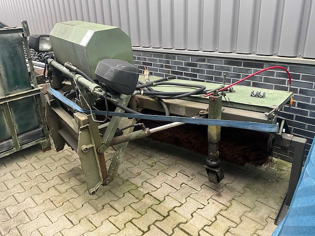 1987 nido hf-25-ds veegmachine - afbeelding 1 van  15