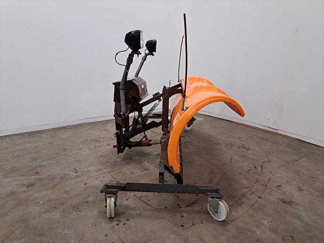 1987 nido snk180epz sneeuwschuiver - afbeelding 4 van  8