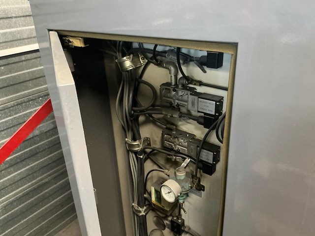 1987 nisshinbo mtp-500 ponsmachine - afbeelding 9 van  57