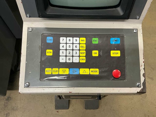 1987 nisshinbo mtp-500 ponsmachine - afbeelding 16 van  57