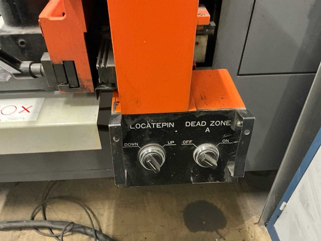 1987 nisshinbo mtp-500 ponsmachine - afbeelding 20 van  57