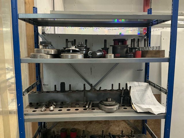 1987 nisshinbo mtp-500 ponsmachine - afbeelding 25 van  57