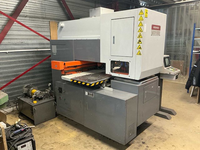 1987 nisshinbo mtp-500 ponsmachine - afbeelding 23 van  57