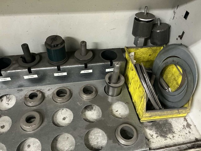 1987 nisshinbo mtp-500 ponsmachine - afbeelding 39 van  57