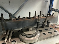 1987 nisshinbo mtp-500 ponsmachine - afbeelding 44 van  57